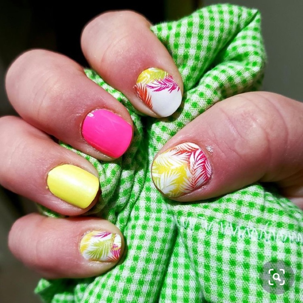 Set of 3 Color Street Nails